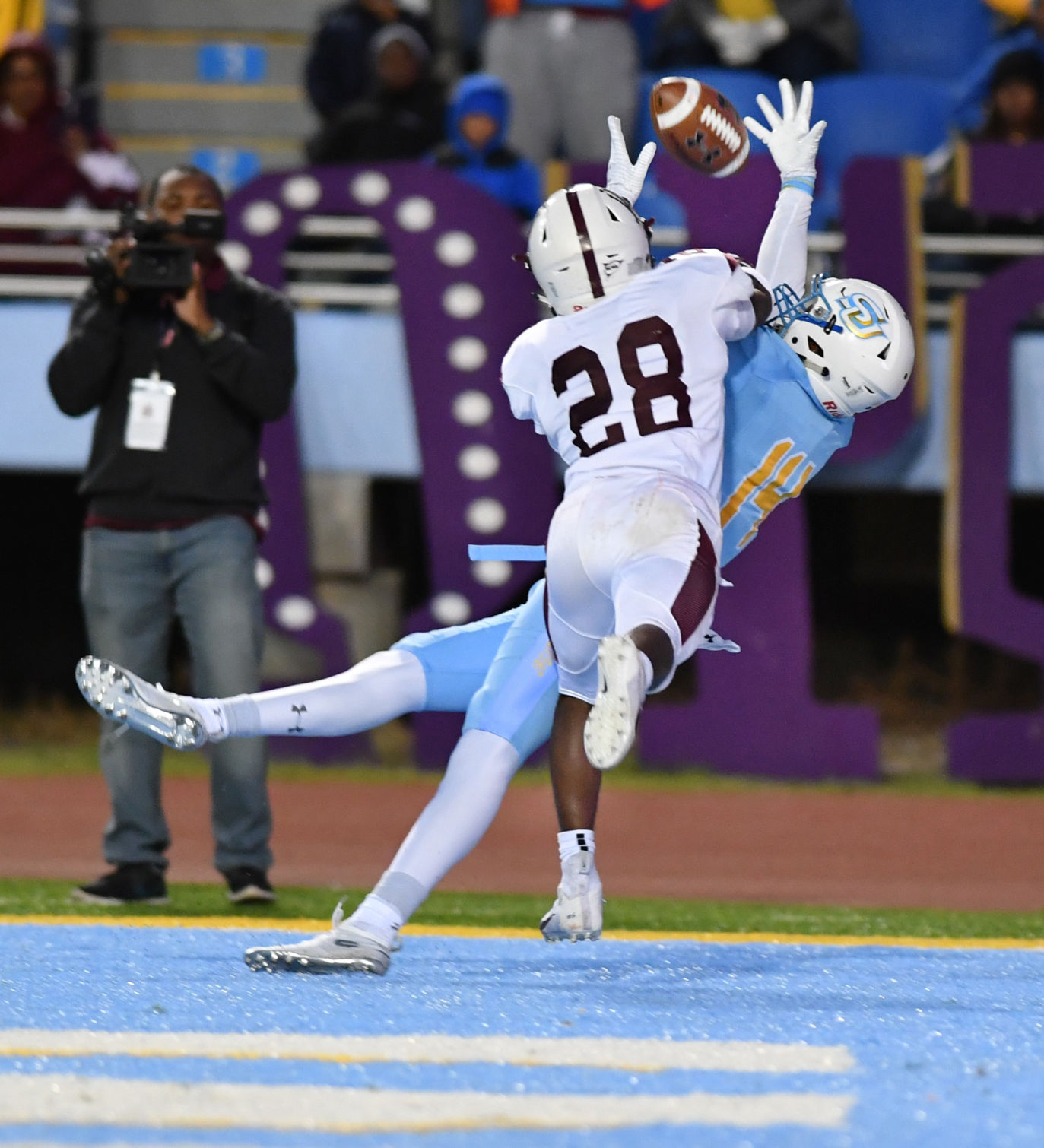 BR.sualabamaamfootball.110319 TS 1588.jpg
